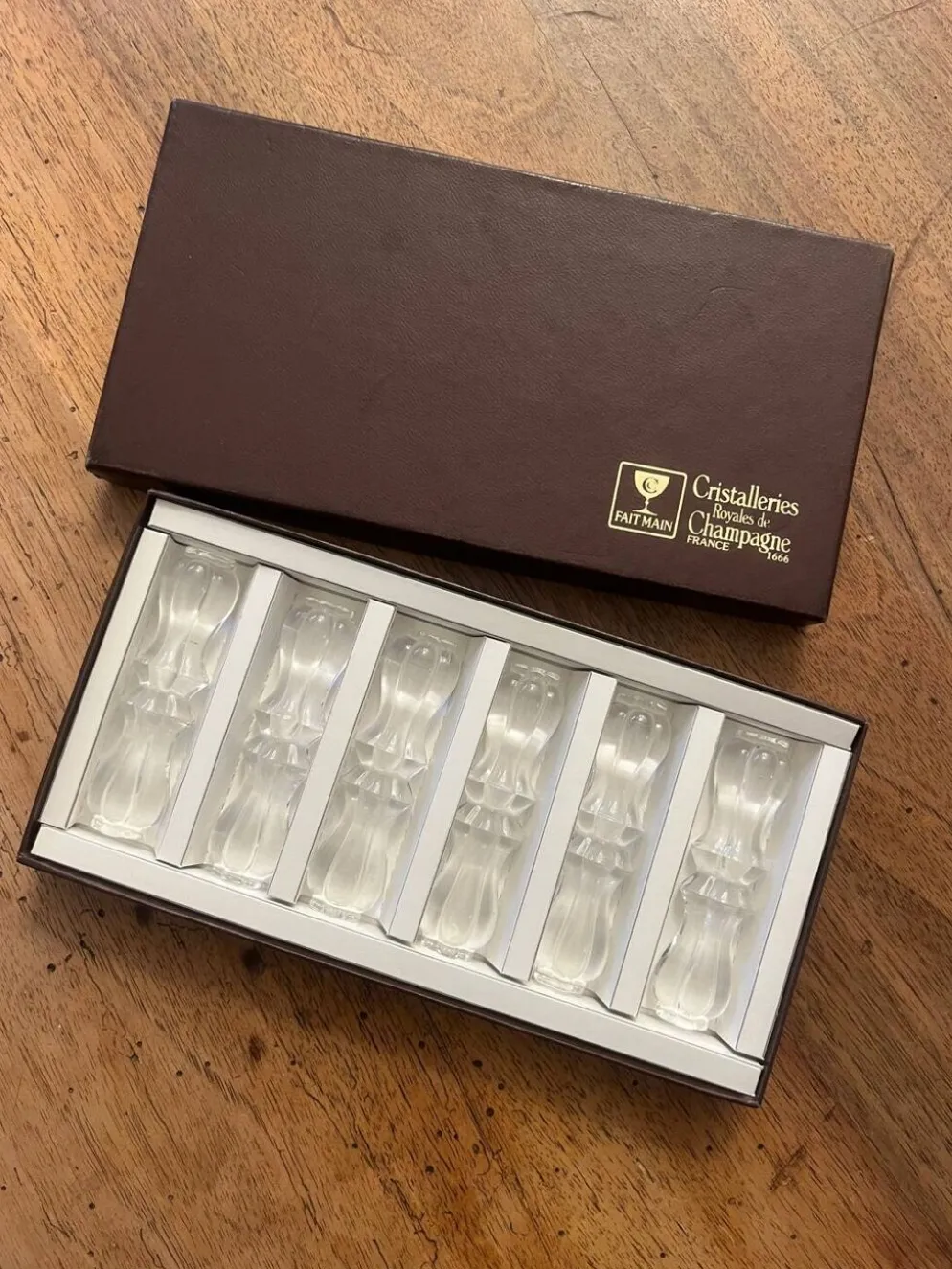 Coffret de 6 porte-couteau en cristal