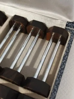 Coffret de 12 porte-couteaux Art déco