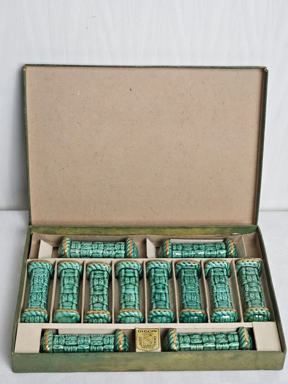 Coffret de 12 porte-couteaux Digoin Sarreguemines France