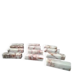 Coffret de 12 porte couteaux en marbre de couleur beige