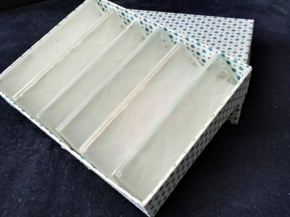 Coffret de 6 porte couteaux en Plexiglass Style Art Déco