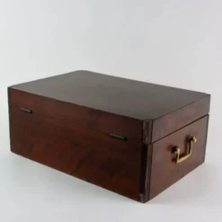 Coffret de voyage ancien en noyer, nécessaire d’écriture, Italie, XIXe siècle