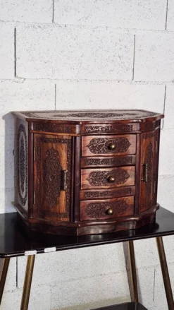 Coffret/meuble à bijoux en bois sculpté à la main style indien