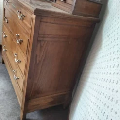 Coiffeuse ancienne