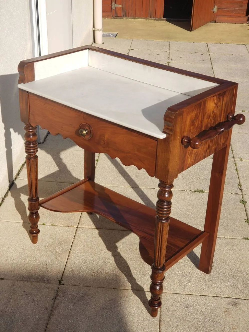 Coiffeuse ancienne console vintage en noyer style art déco Louis Philippe