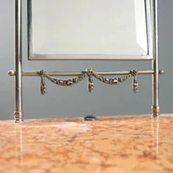 Coiffeuse ancienne en métal et marbre avec miroir, Italie, XXe siècle