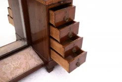 Coiffeuse antique des années 1920, Pologne.