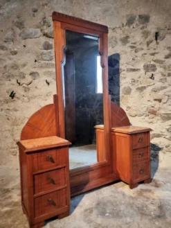 Coiffeuse art déco en acajou avec miroir biseauté inclinable, France, années 1920–1930