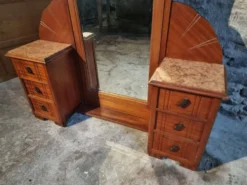 Coiffeuse art déco en acajou avec miroir biseauté inclinable, France, années 1920–1930