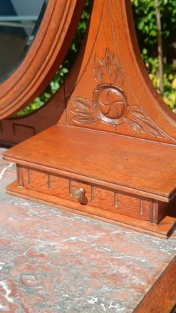 Coiffeuse Art déco en chêne, plateau en marbre et miroir pivotant
