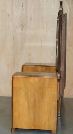 Coiffeuse Art Déco en noyer satiné avec miroir, vers 1930