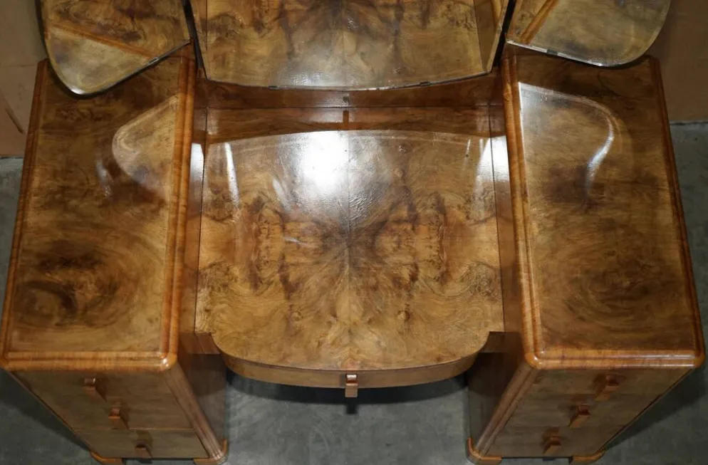 Coiffeuse Art Déco en noyer satiné avec miroir, vers 1930