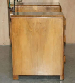 Coiffeuse Art Déco en noyer satiné avec miroir, vers 1930