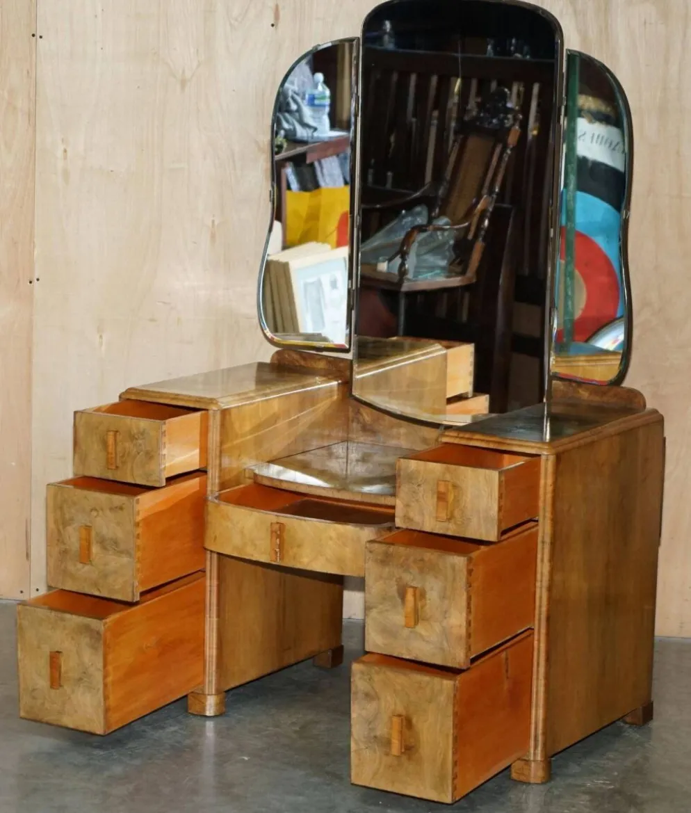 Coiffeuse Art Déco en noyer satiné avec miroir, vers 1930