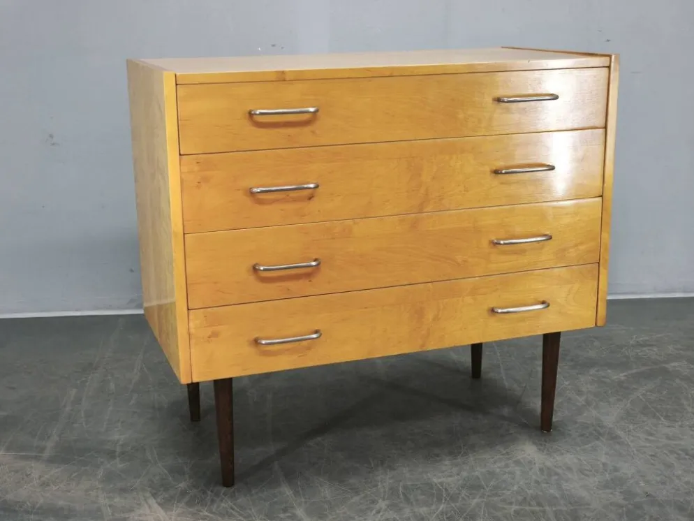 Coiffeuse avec miroir des années 1970 UP Zavody République tchèque.