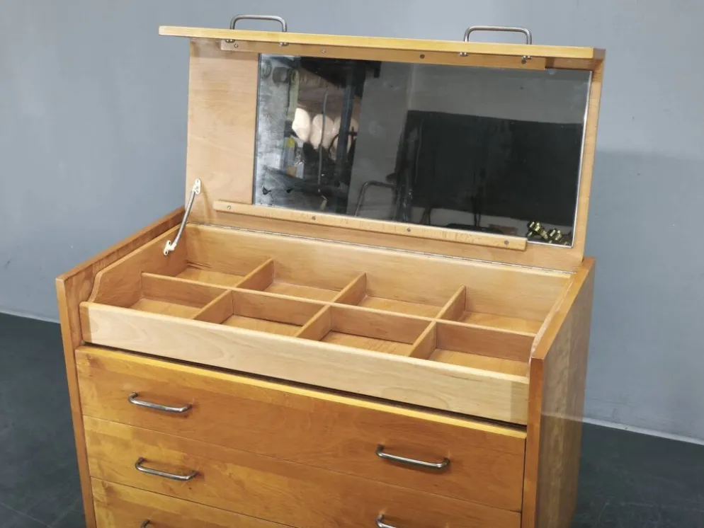 Coiffeuse avec miroir des années 1970 UP Zavody République tchèque.
