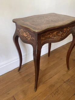 Coiffeuse avec miroir style Louis XV
