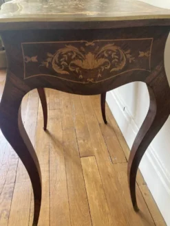 Coiffeuse avec miroir style Louis XV