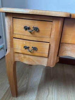 Coiffeuse basse en bois des années 60-70