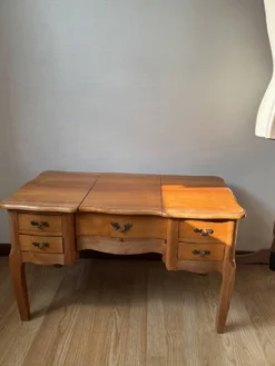 Coiffeuse basse en bois des années 60-70