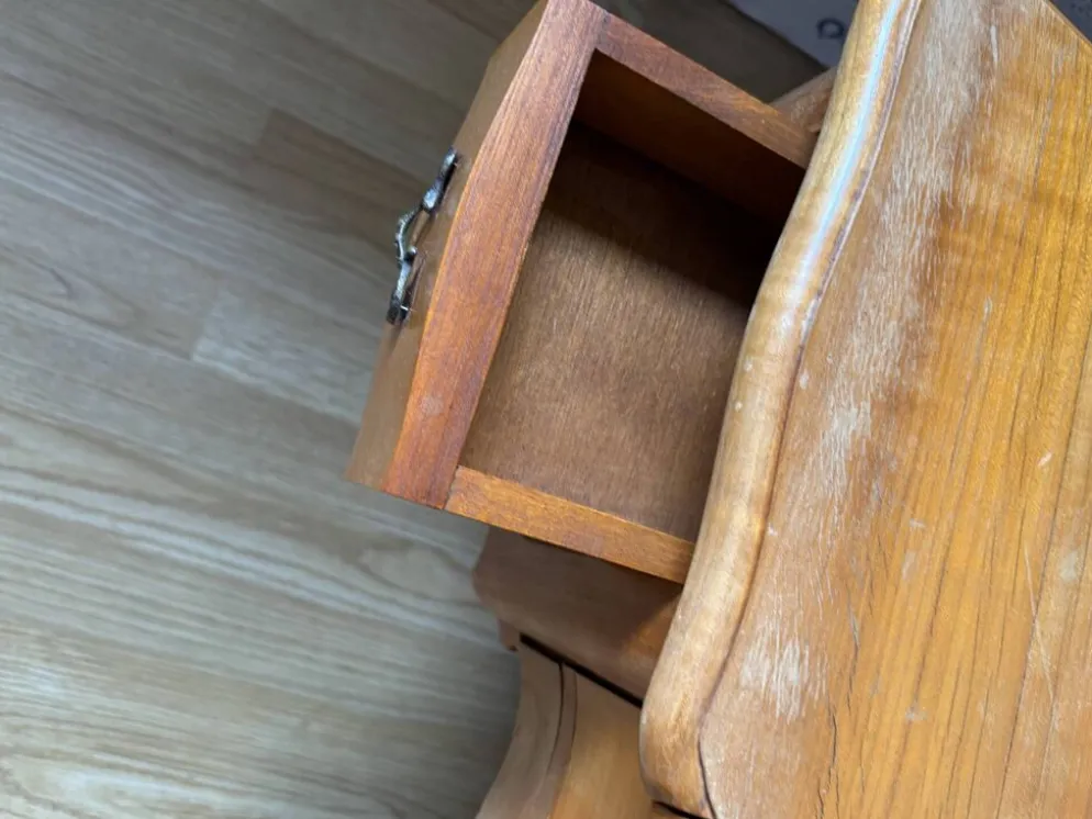 Coiffeuse basse en bois des années 60-70
