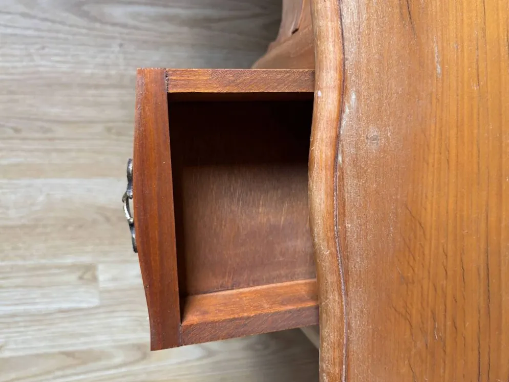 Coiffeuse basse en bois des années 60-70