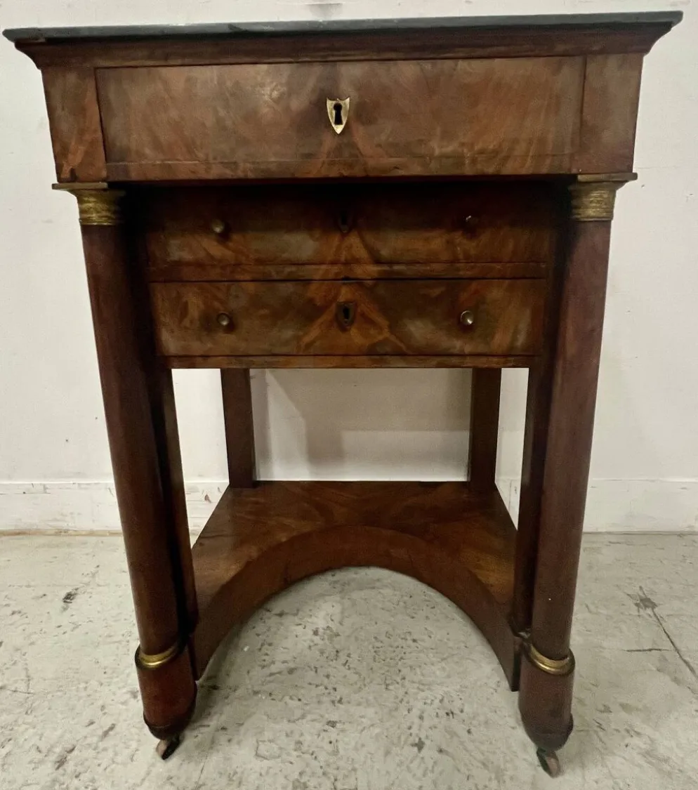 Coiffeuse de dame d'époque Empire en acajou et placage XIX siècle