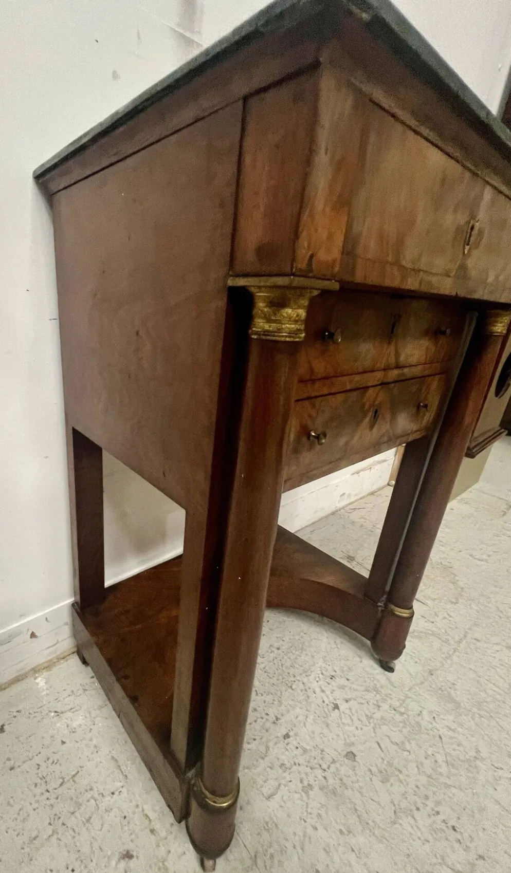 Coiffeuse de dame d'époque Empire en acajou et placage XIX siècle