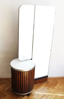 Coiffeuse des années 1930 par UP Brno