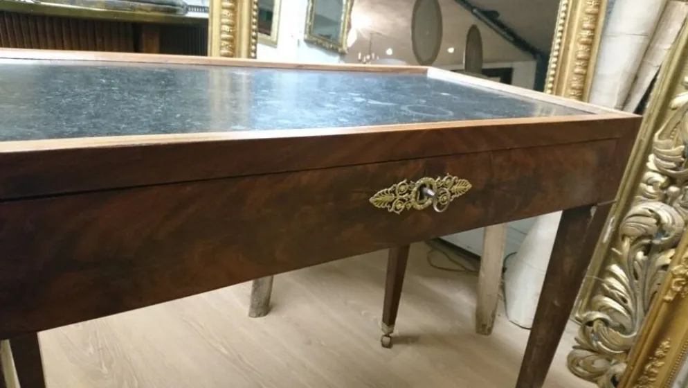 Coiffeuse d’homme Louis XVI en placage d’acajou 19eme