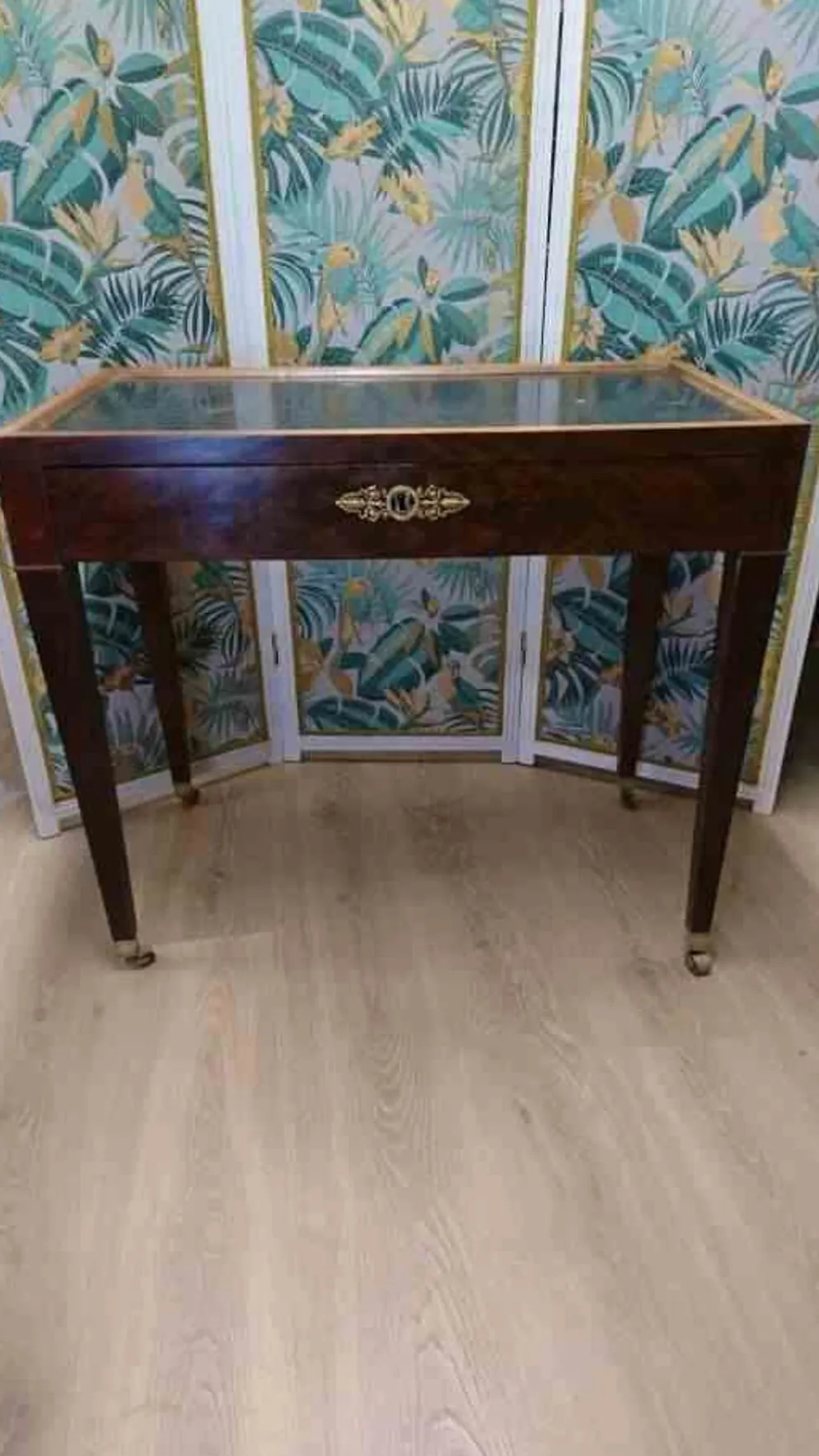 Coiffeuse d’homme Louis XVI en placage d’acajou 19eme
