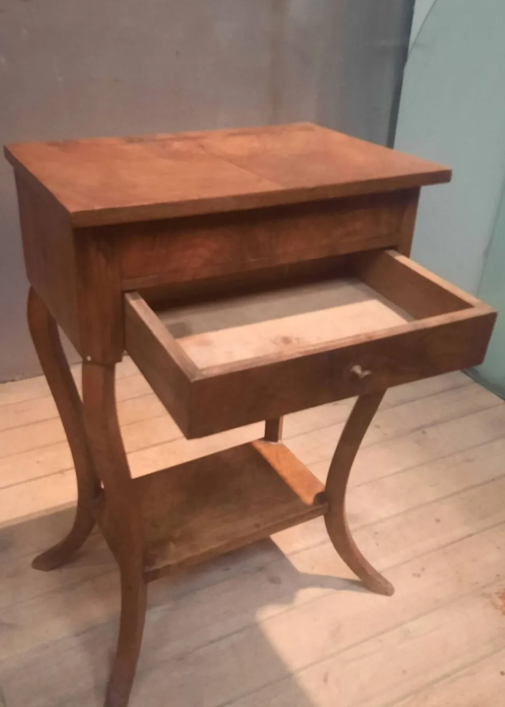 Coiffeuse du dix-neuvieme sciecle