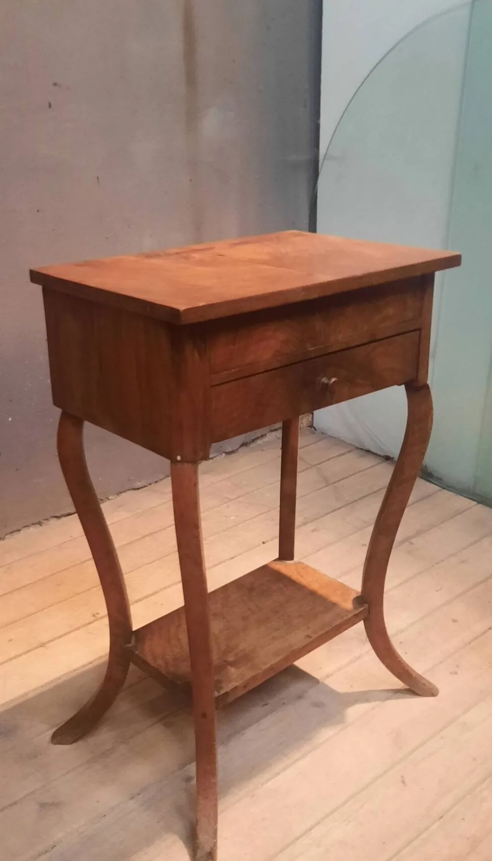 Coiffeuse du dix-neuvieme sciecle
