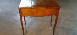 Coiffeuse Ecritoire d'Epoque en fruitier de style Louis XV.