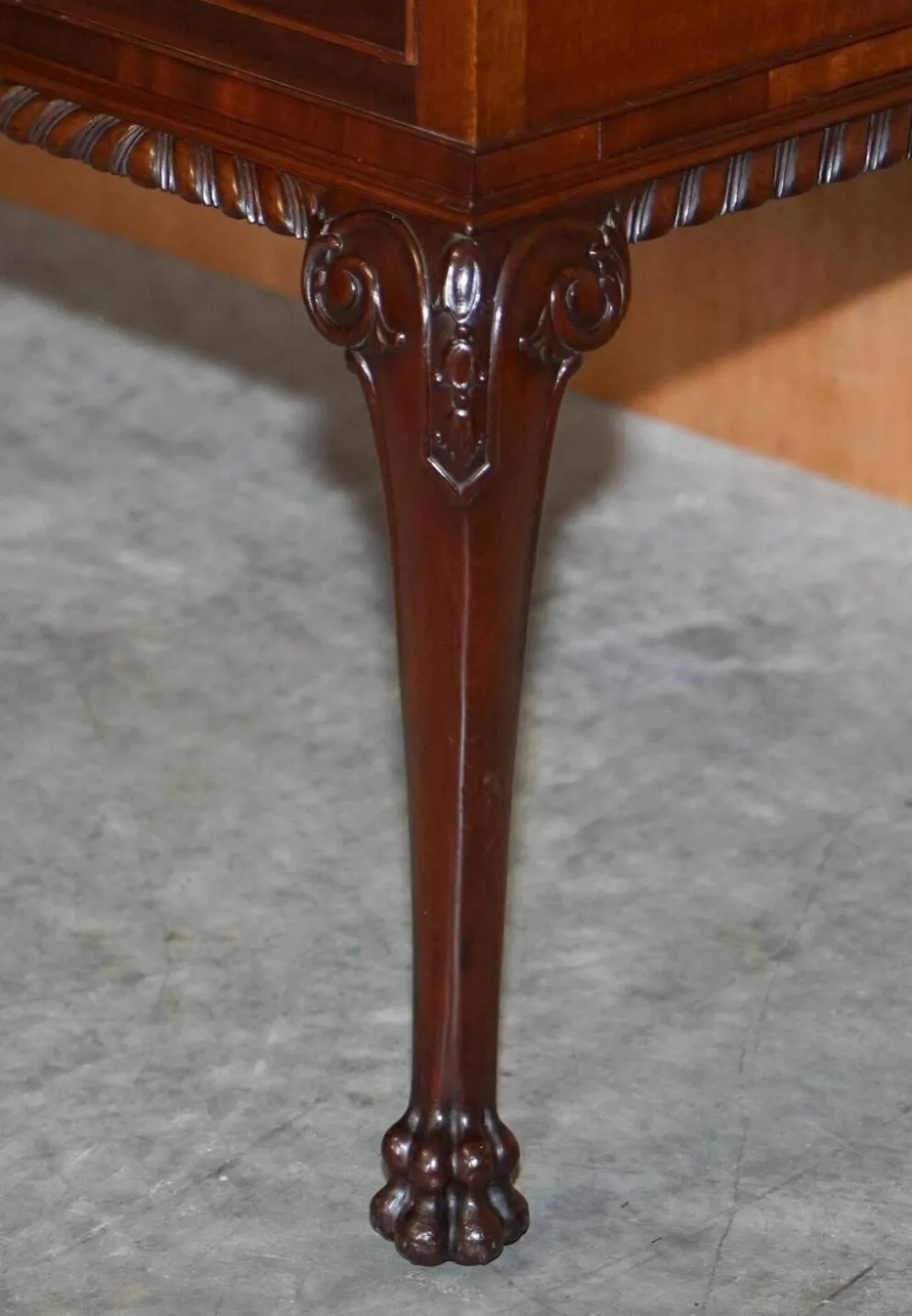 Coiffeuse en Acajou du Honduras avec Pieds Sculptés en Patte de Lion, Style Victorien