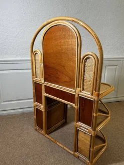Coiffeuse en bambou et rotin avec tiroir et miroir, années 1970, style moderne du milieu du siècle.