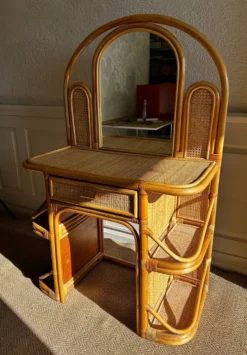 Coiffeuse en bambou et rotin avec tiroir et miroir, années 1970, style moderne du milieu du siècle.