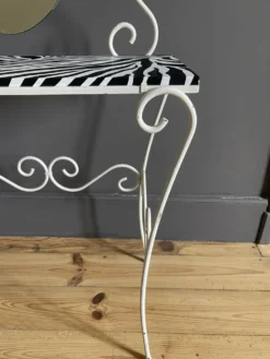 Coiffeuse en fer des années 50