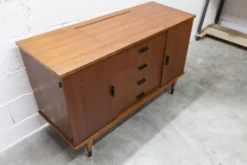 Coiffeuse enfilade teck 1960 4 tiroirs 2 portes et miroir