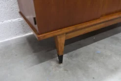 Coiffeuse enfilade teck 1960 4 tiroirs 2 portes et miroir