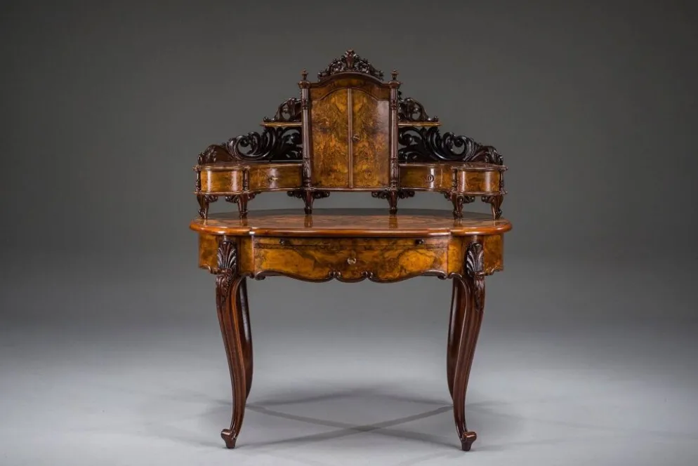 Coiffeuse en noyer Louis Philippe antique, 1860