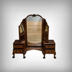 Coiffeuse en noyer, style Chippendale, Angleterre – 1930