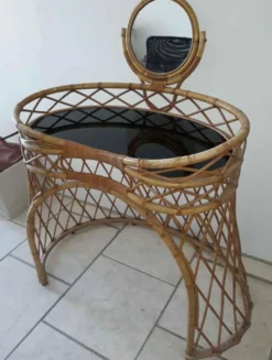 Coiffeuse en rotin vintage année 60