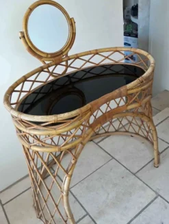 Coiffeuse en rotin vintage année 60
