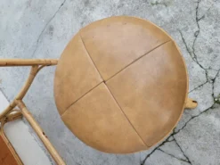 Coiffeuse en rotin vintage 1950 avec miroir soleil