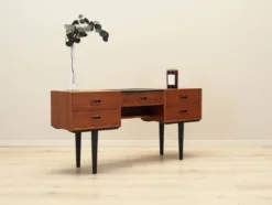 Coiffeuse en teck, design danois, années 1970, fabrication : Danemark