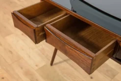 Coiffeuse en teck du milieu du siècle avec miroir par Arne Vodder pour Ølholm Møbelfabrik, Danemark, années 1960.