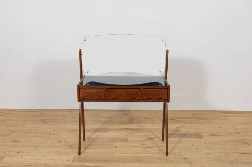 Coiffeuse en teck du milieu du siècle avec miroir par Arne Vodder pour Ølholm Møbelfabrik, Danemark, années 1960.