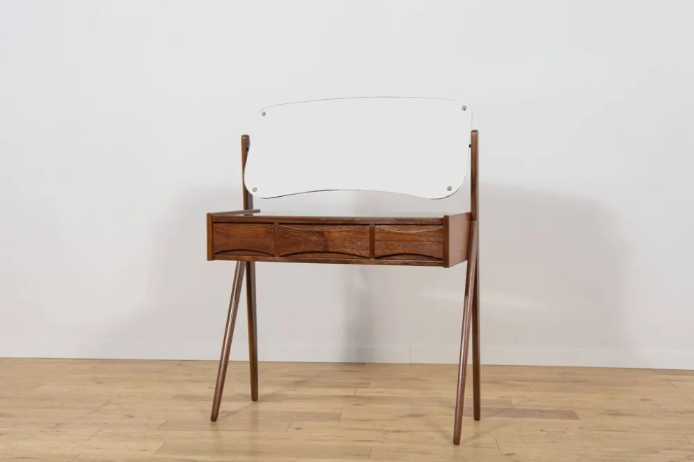 Coiffeuse en teck du milieu du siècle avec miroir par Arne Vodder pour Ølholm Møbelfabrik, Danemark, années 1960.