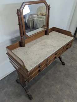 Coiffeuse epoque Louis Philippe en acajou